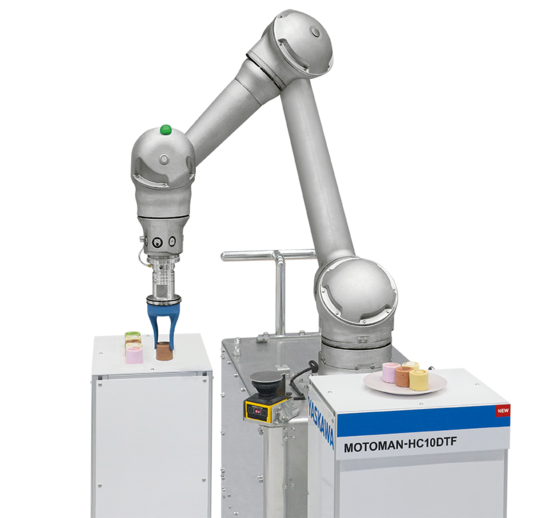 Cobot HC10DTFP w trakcie pracy | © Yaskawa Polska